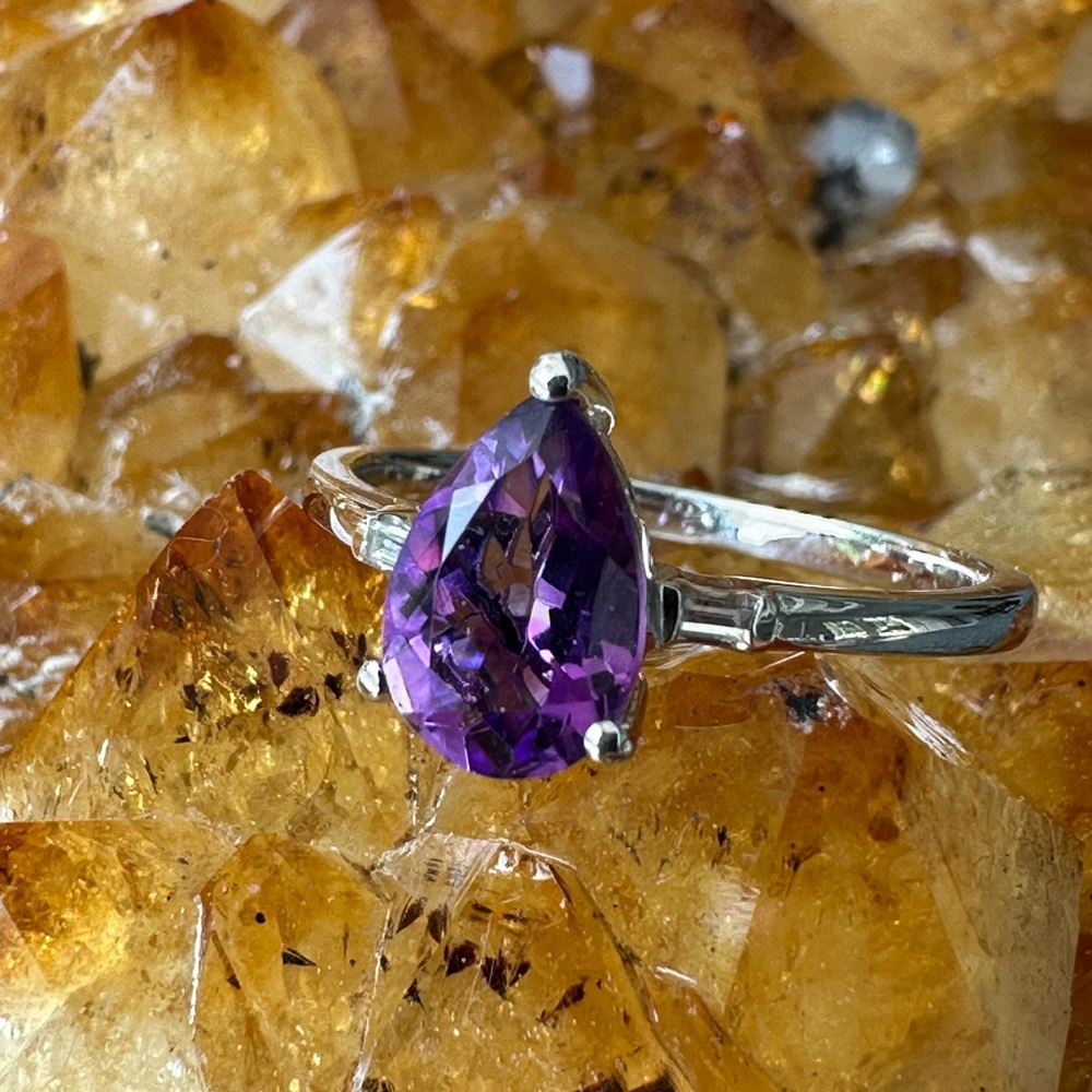 Brand new, never worn .925 Sterling silver & Amethyst Ring Sz. 8